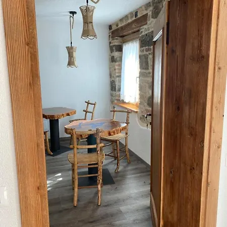 Old Alojamento de Acomodação e Pequeno-almoço Cesiomaggiore