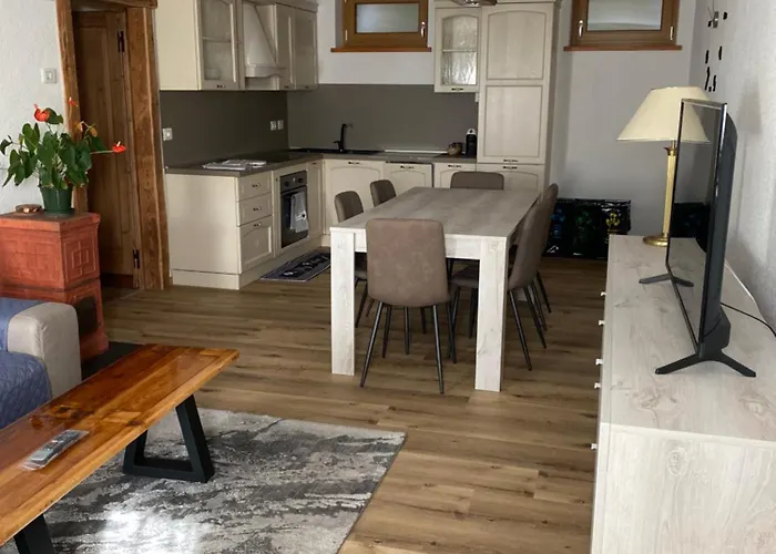 فندق مبيت وإفطار Old *